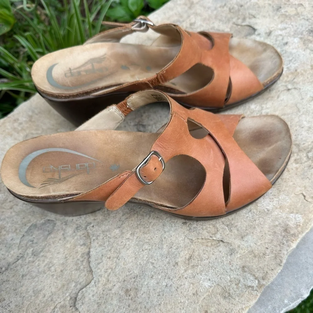 Dansko Cai Full Grain Leather Amber Sandals Adjustable Buckle 41 US 10.5-11